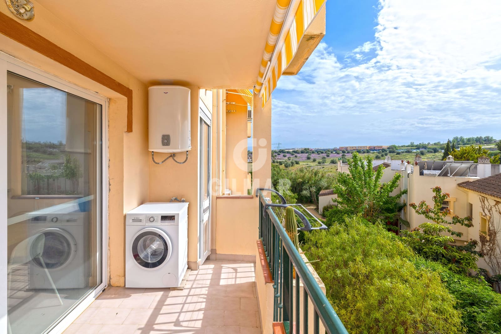 3 slaapkamer Flat te koop in Las Lagunas de Mijas met zwembad - € 320.000 (Ref: 9827545)