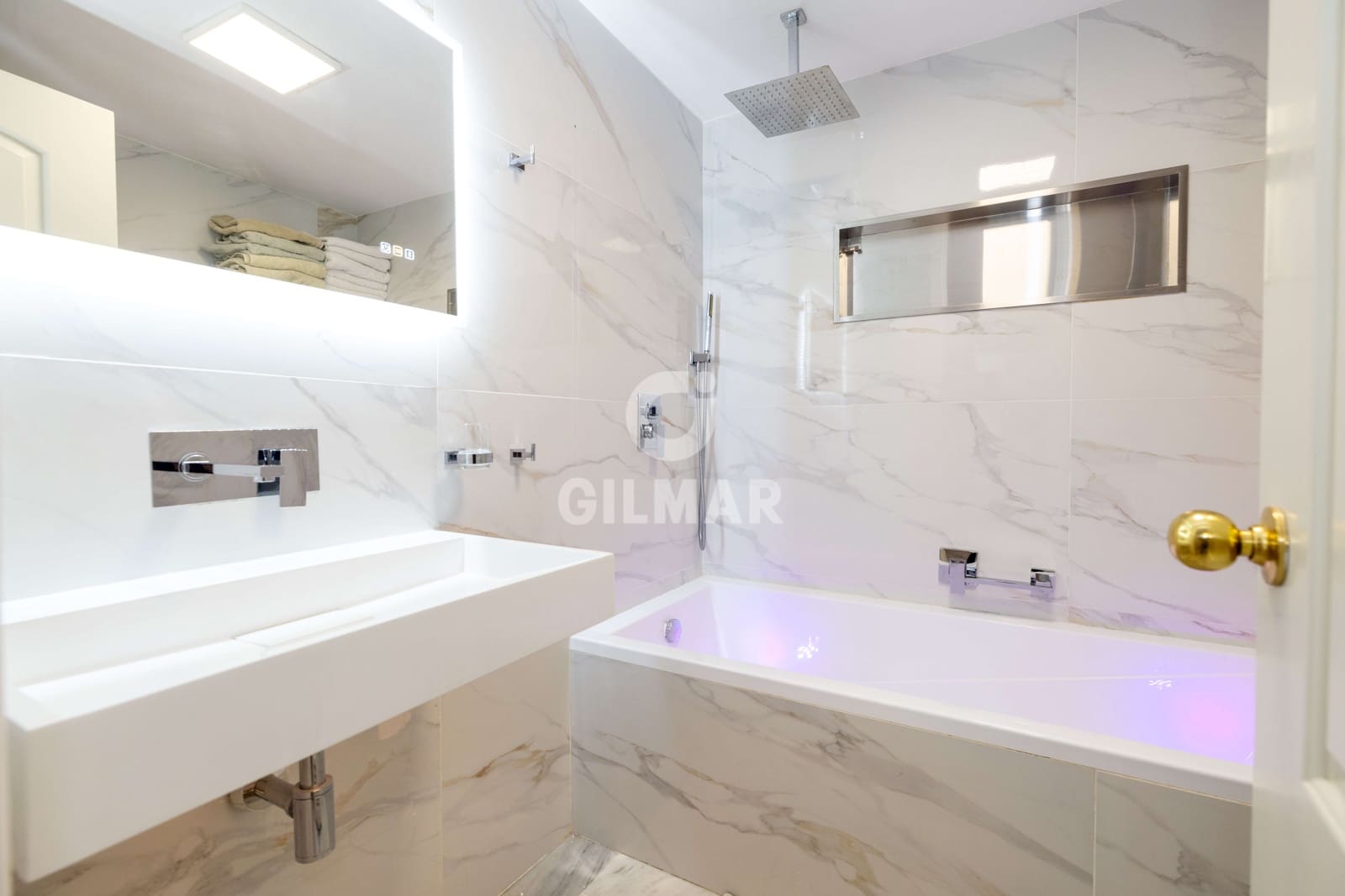 3 bedroom Flat for sale in Benalmadena Costa with pool garage - € 495,000 (Ref: 9827549)