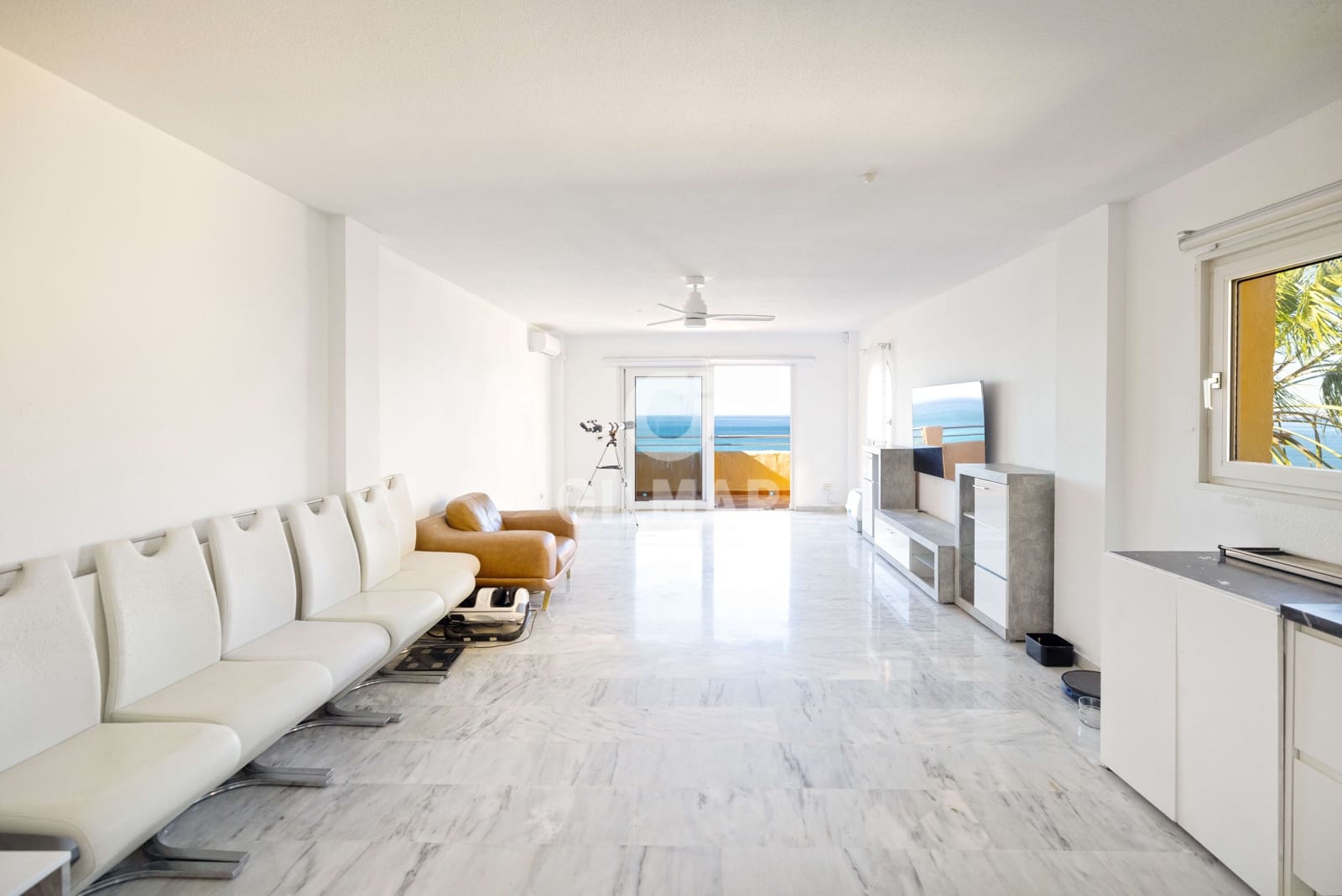 3 bedroom Flat for sale in Benalmadena Costa with pool garage - € 495,000 (Ref: 9827549)