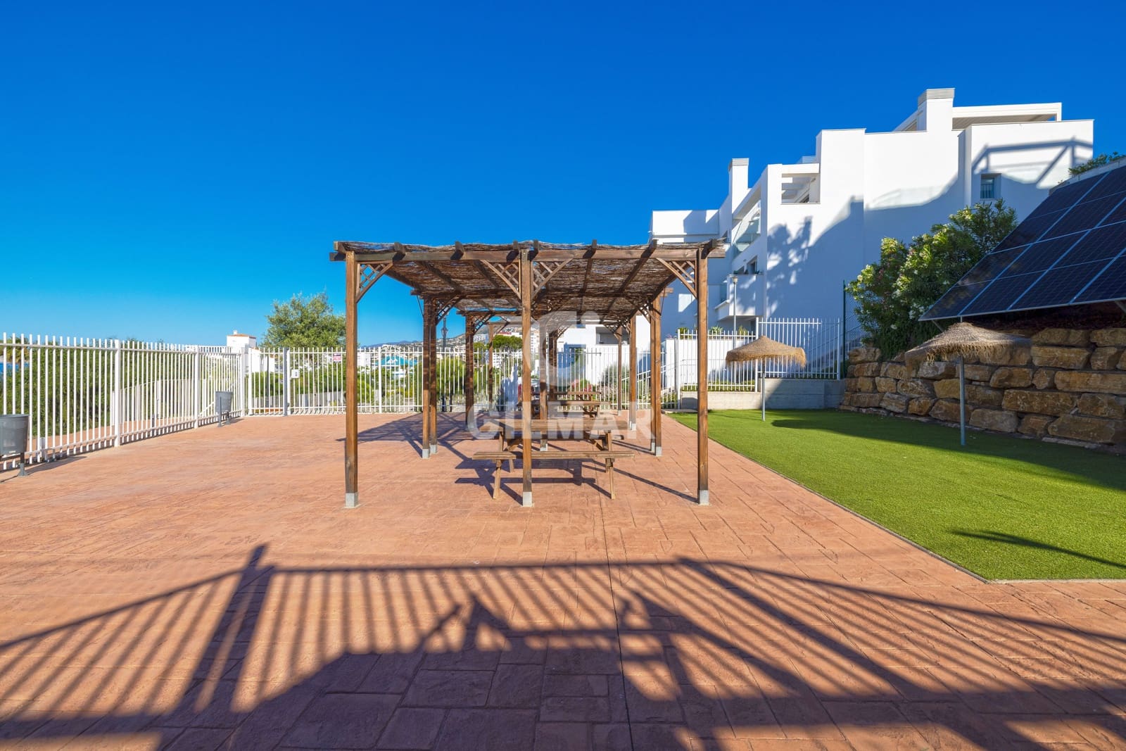 3 bedroom Flat for sale in Benalmadena Costa with pool garage - € 495,000 (Ref: 9827549)
