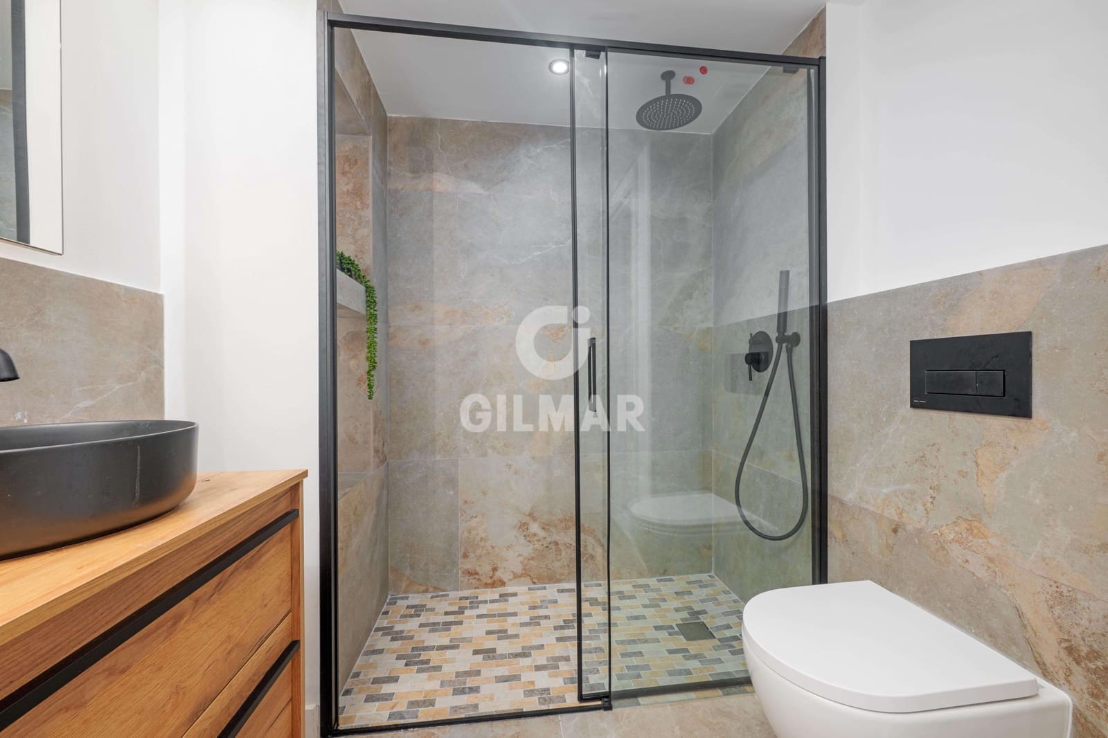 Piso de 2 habitaciones en Marbella en venta - 480.000 € (Ref: 9827550)