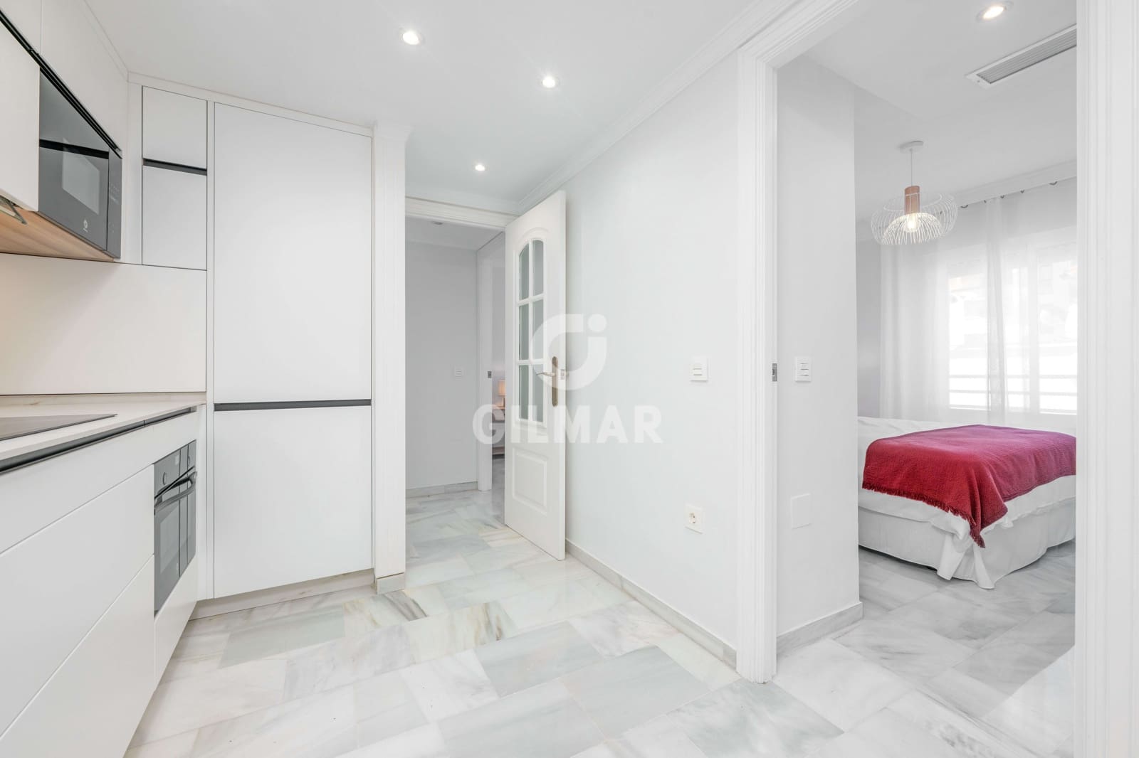 Piso de 2 habitaciones en Marbella en venta - 480.000 € (Ref: 9827550)