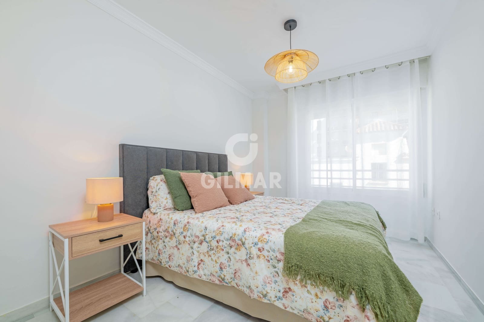 Piso de 2 habitaciones en Marbella en venta - 480.000 € (Ref: 9827550)