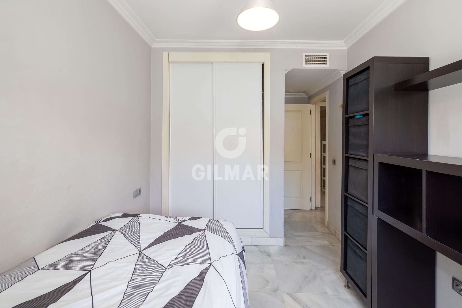 4 makuuhuone Kattohuoneisto myytävänä paikassa Marbella mukana uima-altaan 
autotalli - 570 000 € (Ref: 9827687)