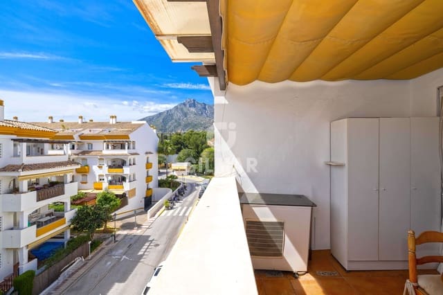 4 makuuhuone Kattohuoneisto myytävänä paikassa Marbella Centro, Marbella mukana uima-altaan 
autotalli - 570 000 € (Ref: 9827687)