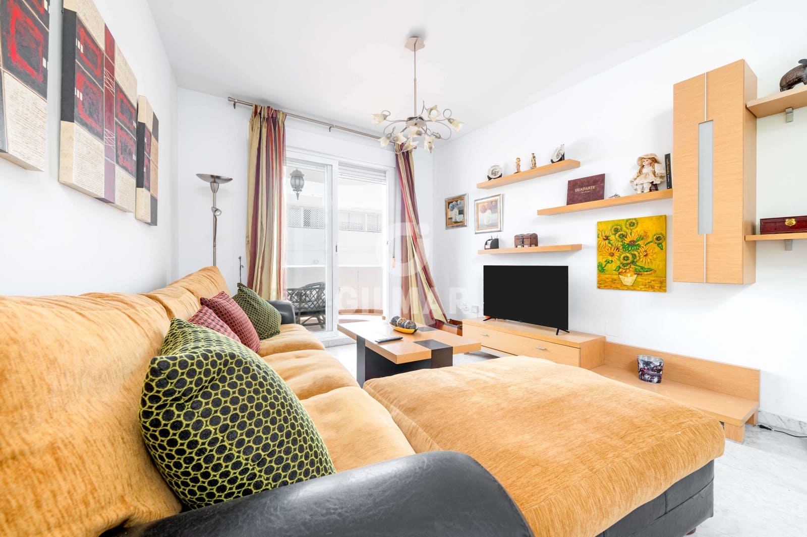 Ático de 2 habitaciones en Marbella en venta con piscina garaje - 815.000 € (Ref: 9827688)