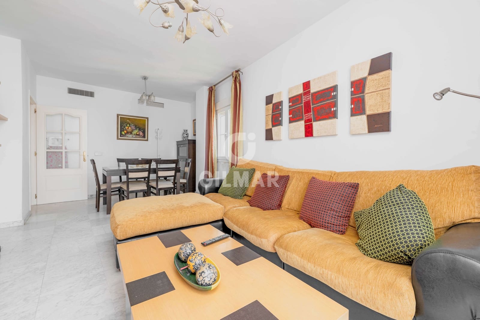 Ático de 2 habitaciones en Marbella en venta con piscina garaje - 815.000 € (Ref: 9827688)