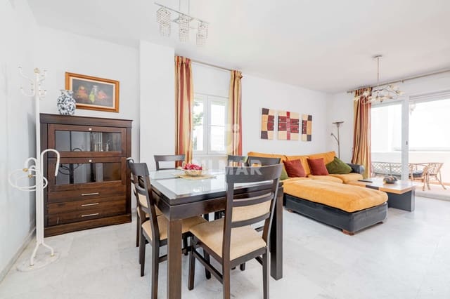 Ático de 2 habitaciones en Marbella Centro, Marbella en venta con piscina garaje - 815.000 € (Ref: 9827688)