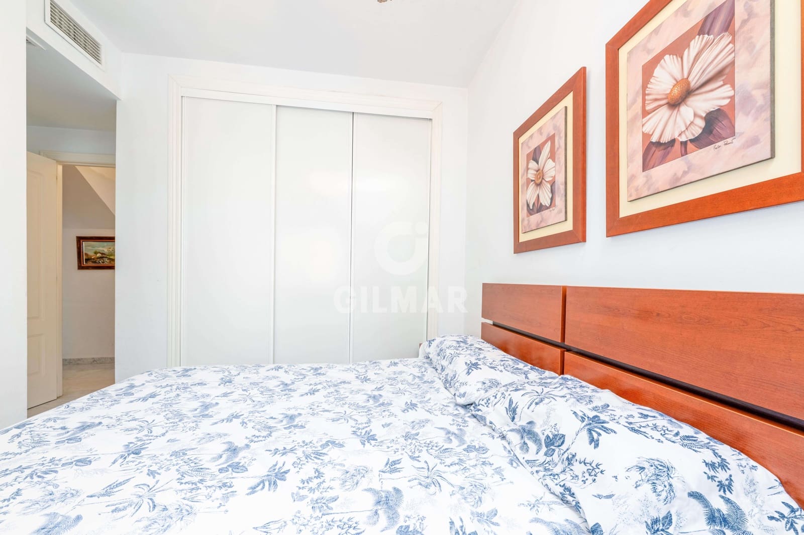 Ático de 2 habitaciones en Marbella en venta con piscina garaje - 815.000 € (Ref: 9827688)