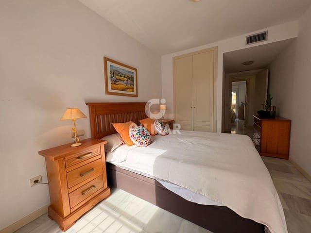 3 Zimmer Wohnung zu verkaufen in Puerto de Estepona, Estepona mit Pool Garage - 430.000 € (Ref: 9830307)