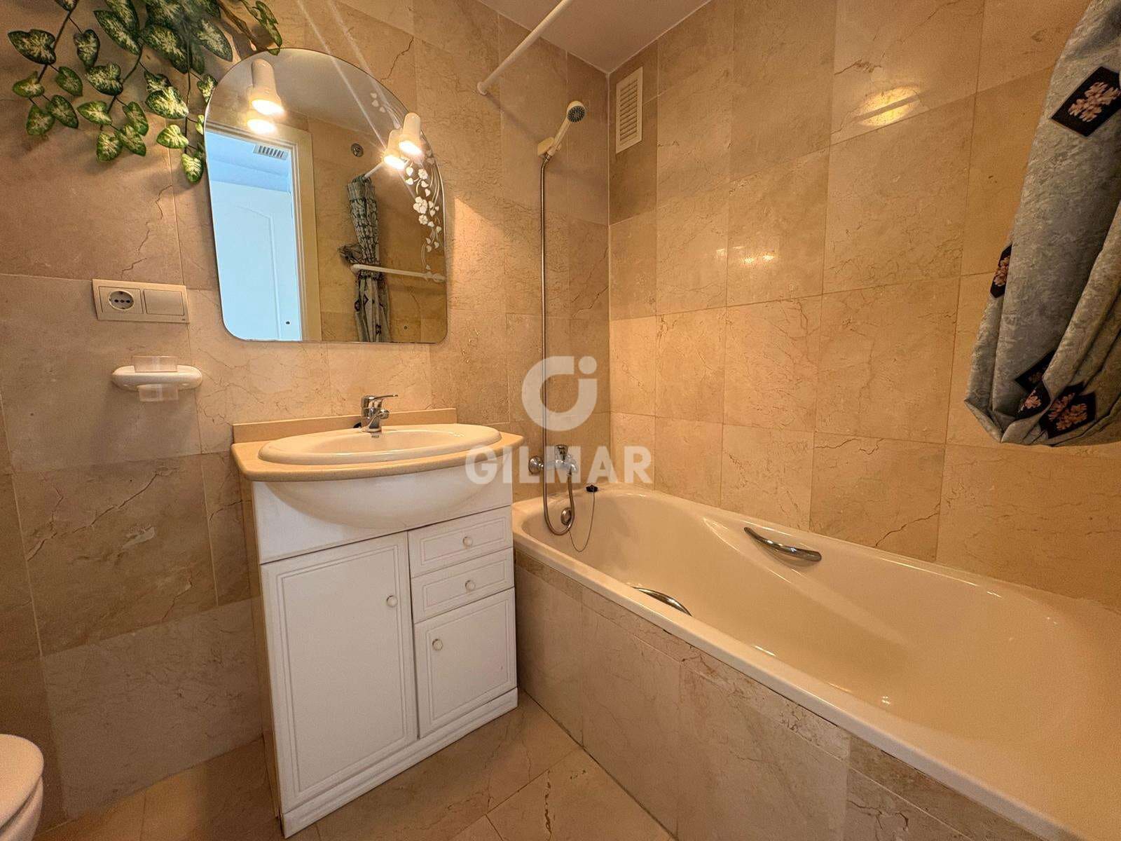 3 Zimmer Wohnung zu verkaufen in Estepona mit Pool Garage - 430.000 € (Ref: 9830307)