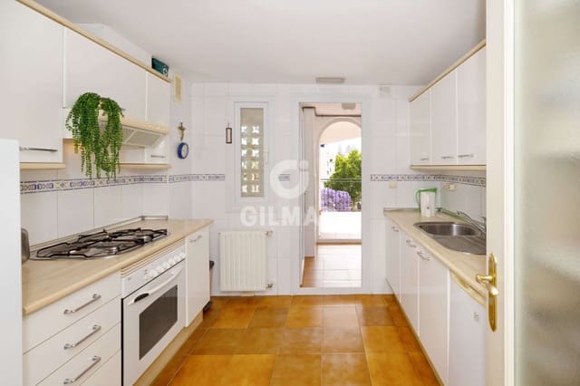 3 camera da letto Appartamento in vendita in Puerto de Estepona, Estepona con piscina garage - 420.000 € (Rif: 9830307)