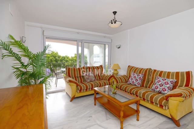 3 chambre Appartement à vendre à Puerto de Estepona, Estepona avec piscine garage - 430 000 € (Ref: 9830307)