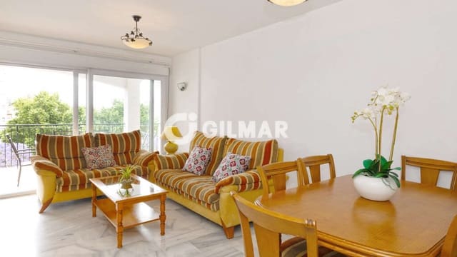 3 sypialnia Mieszkanie na sprzedaż w Puerto de Estepona, Estepona z basenem garażem - 420 000 € (Ref: 9830307)