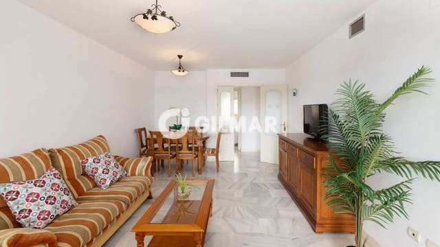 3 sypialnia Mieszkanie na sprzedaż w Puerto de Estepona, Estepona z basenem garażem - 420 000 € (Ref: 9830307)