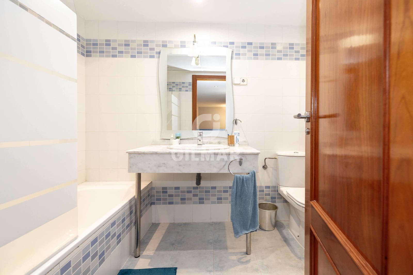 4 bedroom Terraced Villa for sale in Marbella with pool garage - € 790,000 (Ref: 9832327)