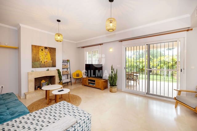 4 bedroom Terraced Villa for sale in El Rosario, Marbella with pool garage - € 790,000 (Ref: 9832327)