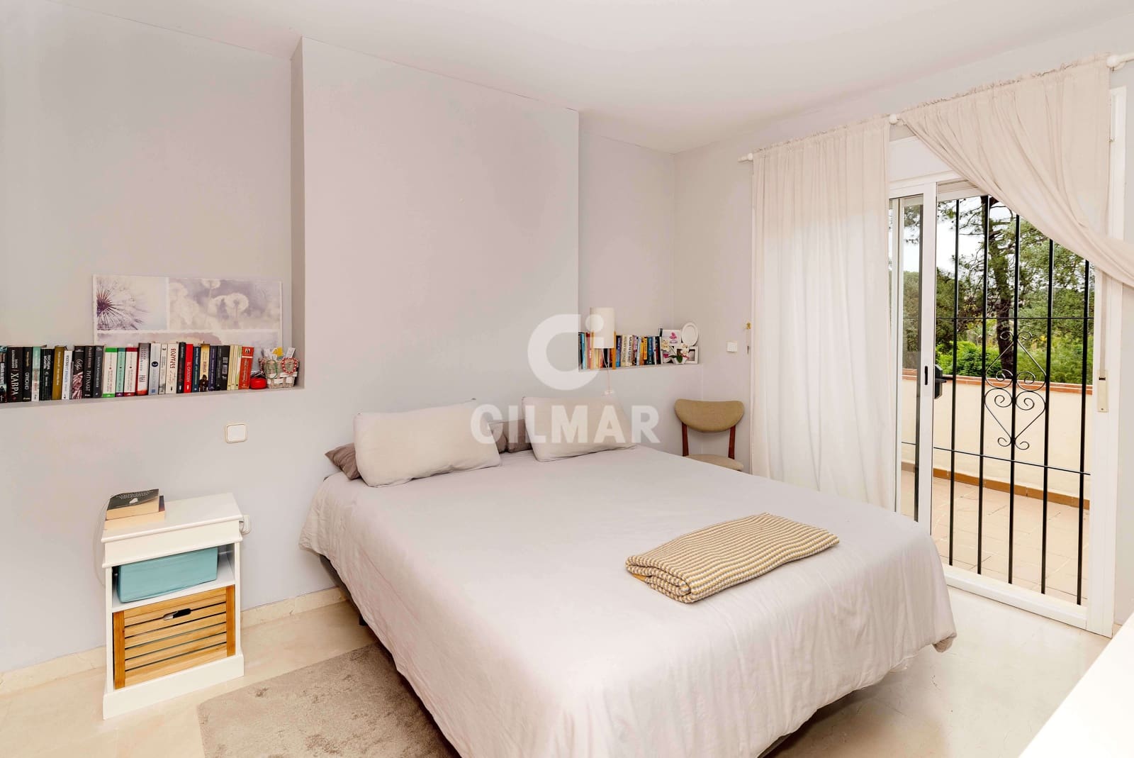 4 bedroom Terraced Villa for sale in Marbella with pool garage - € 790,000 (Ref: 9832327)