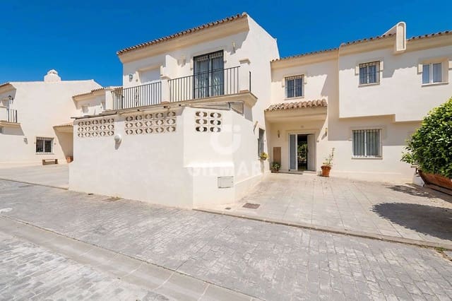 4 bedroom Terraced Villa for sale in El Rosario, Marbella with pool garage - € 790,000 (Ref: 9832327)