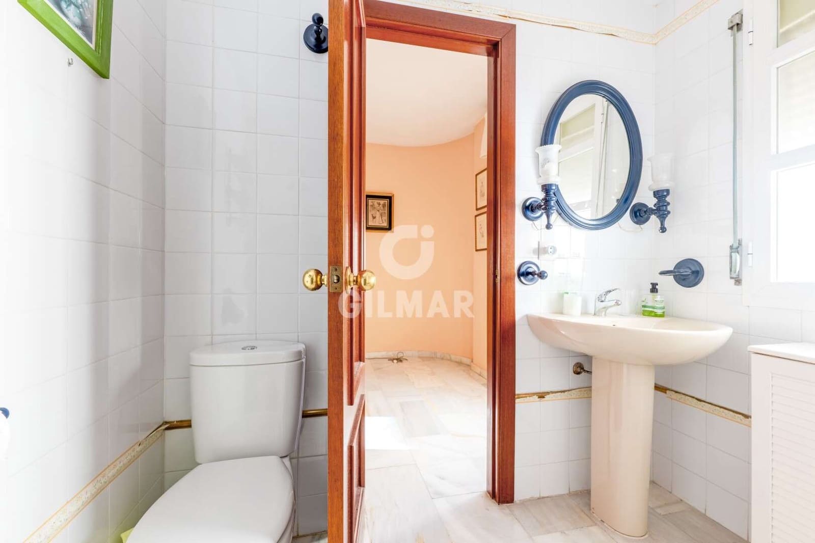 5 bedroom Semi-detached Villa for sale in Cadiz city - € 595,000 (Ref: 9834050)