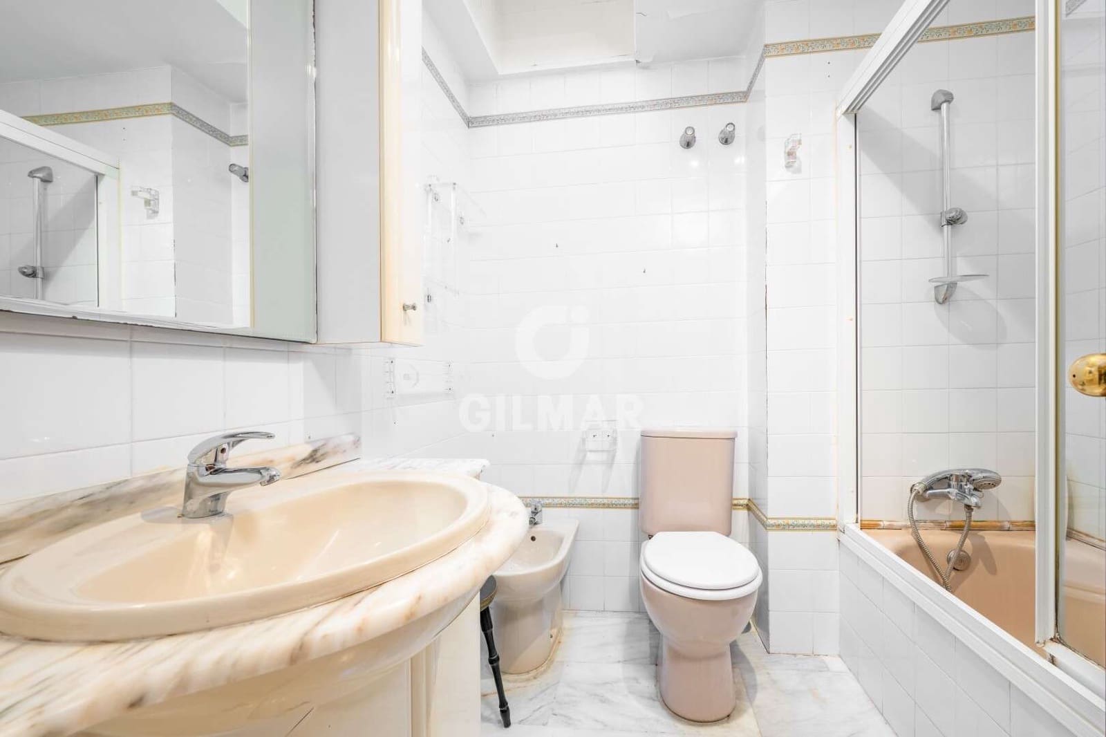 5 bedroom Semi-detached Villa for sale in Cadiz city - € 595,000 (Ref: 9834050)