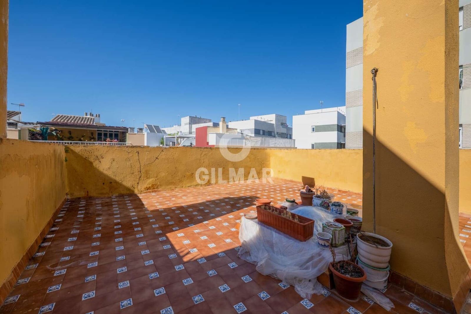 5 bedroom Semi-detached Villa for sale in Cadiz city - € 595,000 (Ref: 9834050)