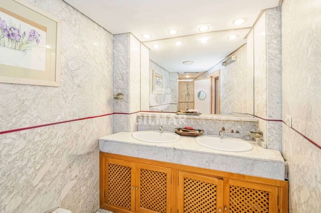 7 bedroom Terraced Villa for sale in Encarnación, Regina, Seville city - € 750,000 (Ref: 9834580)