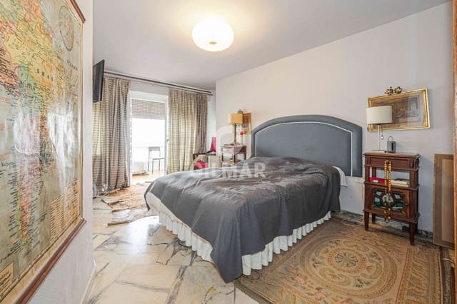 7 bedroom Terraced Villa for sale in Encarnación, Regina, Seville city - € 750,000 (Ref: 9834580)