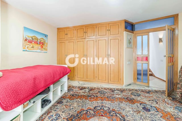 7 soverom Rekkehus til salgs i Encarnación, Regina, Sevilla by - € 750 000 (Ref: 9834580)