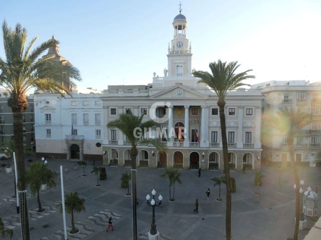 3 quarto Apartamento para venda em Centro Histórico, Cádis cidade - 530 000 € (Ref: 9834824)