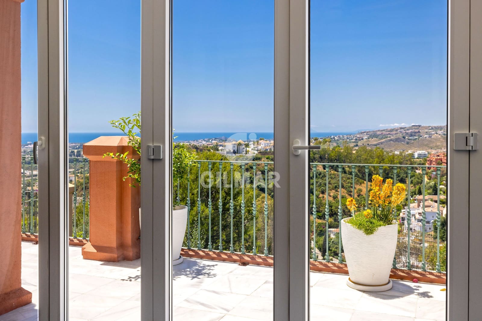 Piso de 2 habitaciones en Monte Halcones en venta con piscina - 675.000 € (Ref: 9838447)