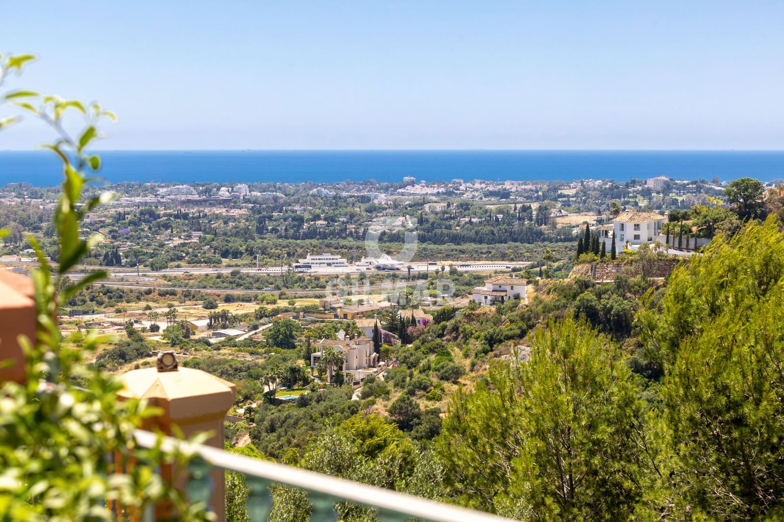 Piso de 2 habitaciones en Monte Halcones en venta con piscina - 675.000 € (Ref: 9838447)