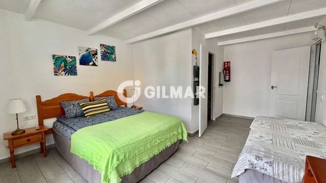 7 sypialnia Willa na sprzedaż w Garachico z garażem - 750 000 € (Ref: 9847867)
