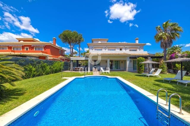 4 Zimmer Villa zu verkaufen in Atalaya-Isdabe, Estepona mit Pool - 2.200.000 € (Ref: 9848373)