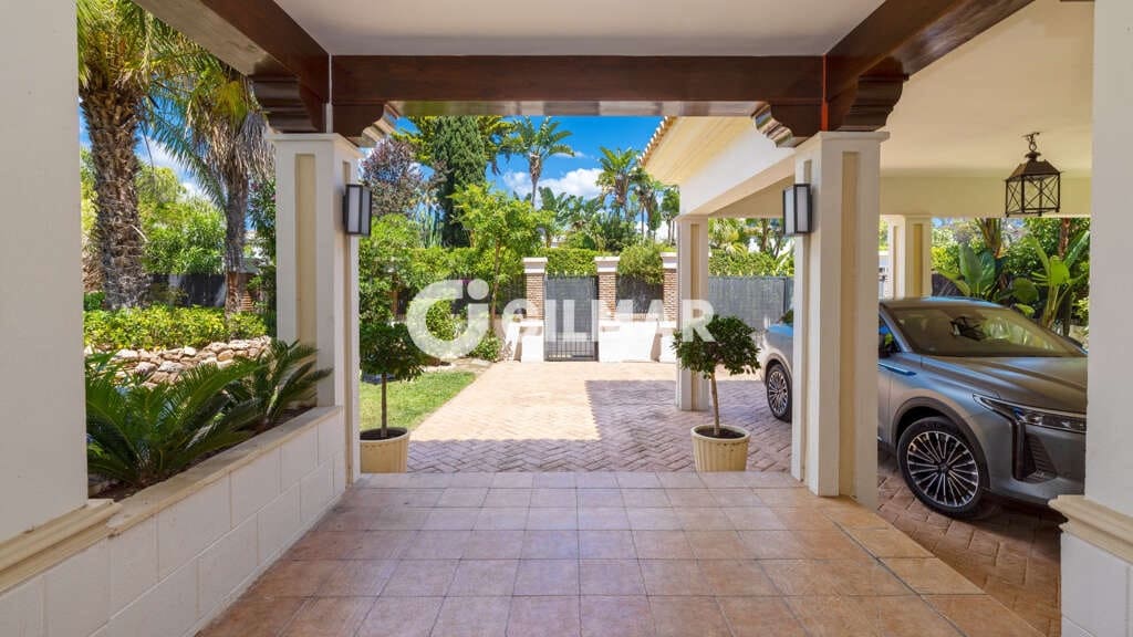 4 bedroom Villa for sale in Atalaya-Isdabe with pool garage - € 2,200,000 (Ref: 9848373)