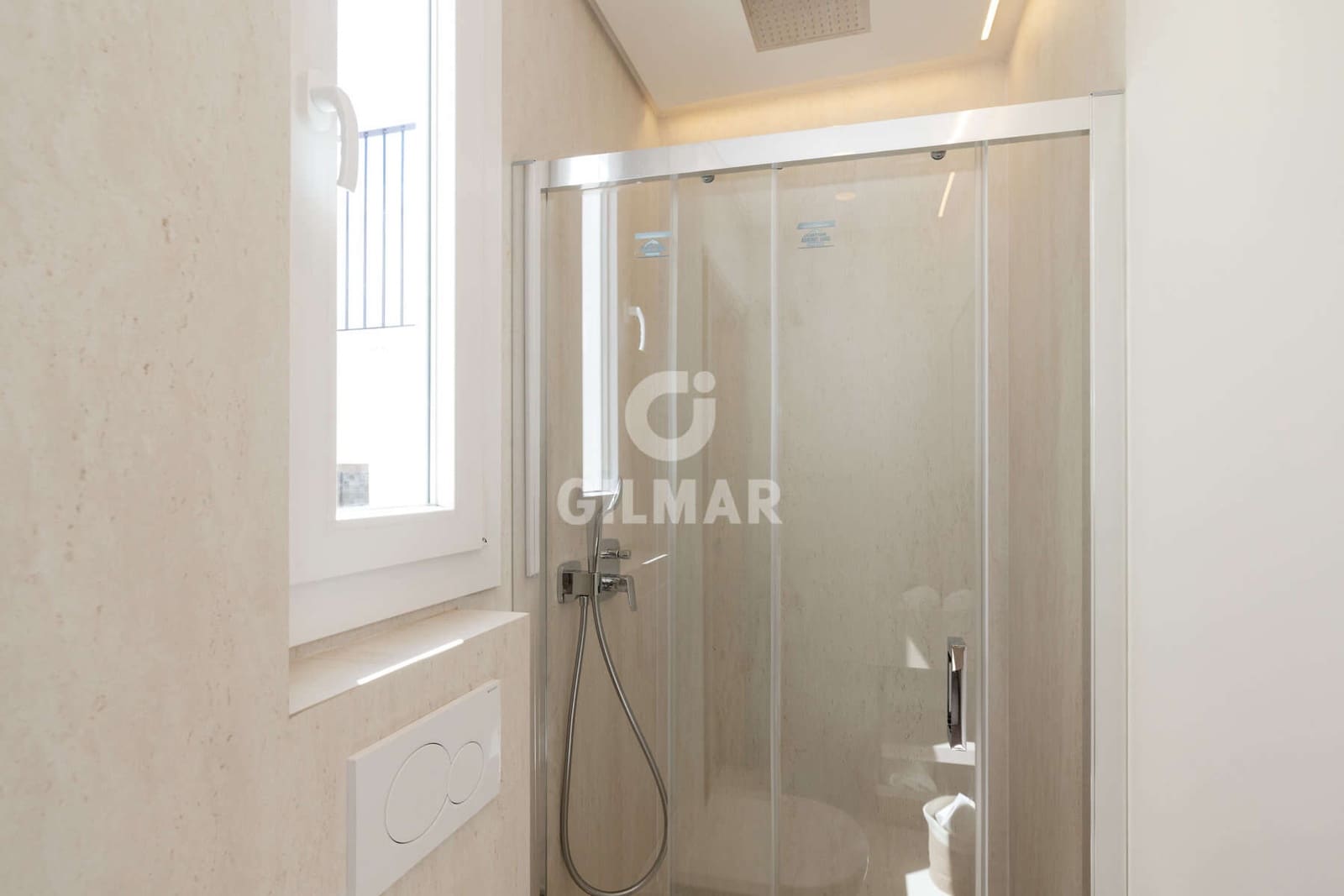 2 sovrum Radhus till salu i Estepona - 399 000 € (Ref: 9850528)