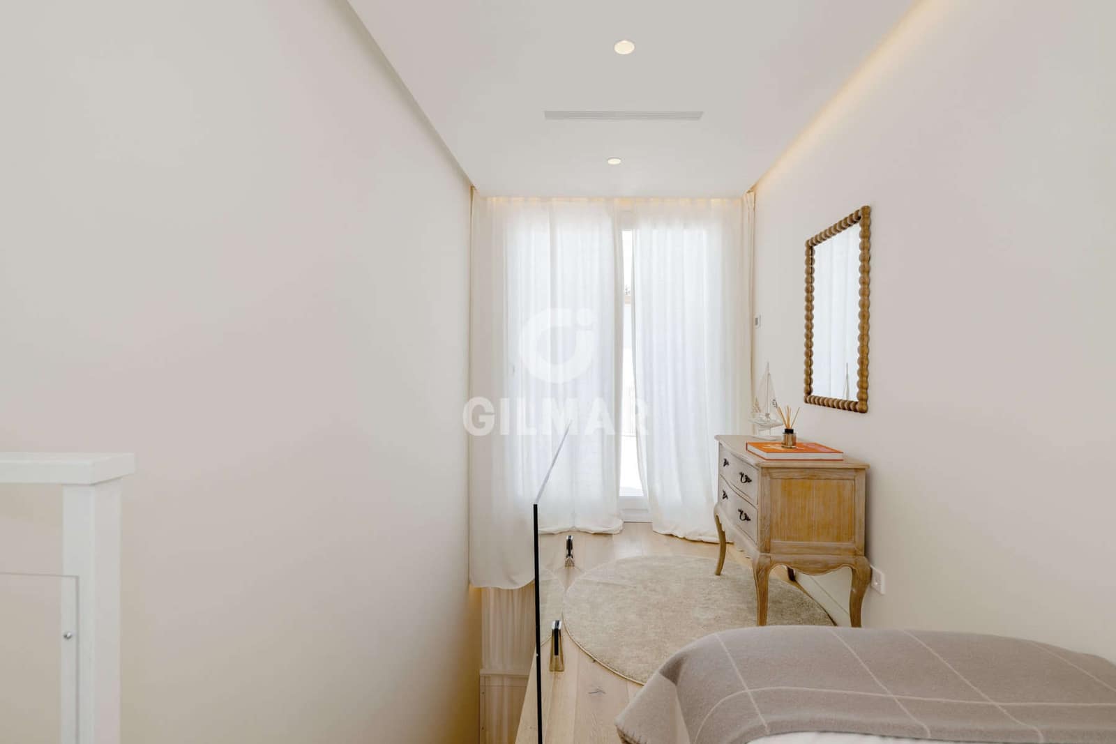 2 sovrum Radhus till salu i Estepona - 399 000 € (Ref: 9850528)