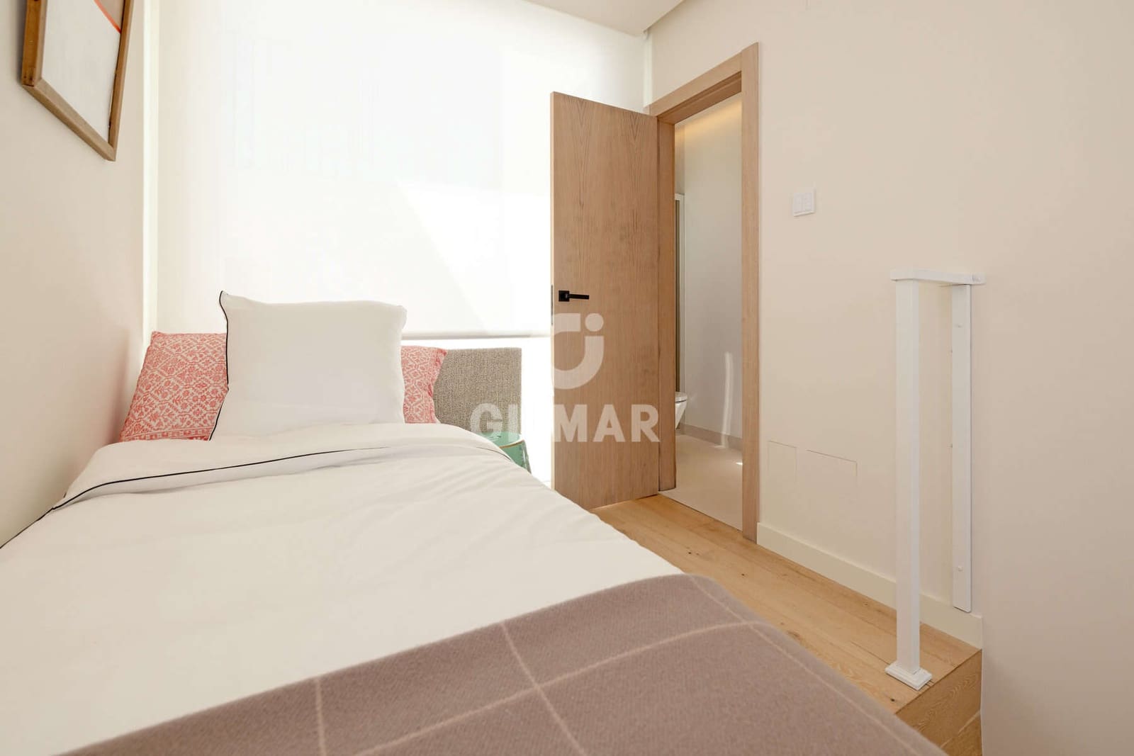 2 sovrum Radhus till salu i Estepona - 399 000 € (Ref: 9850528)