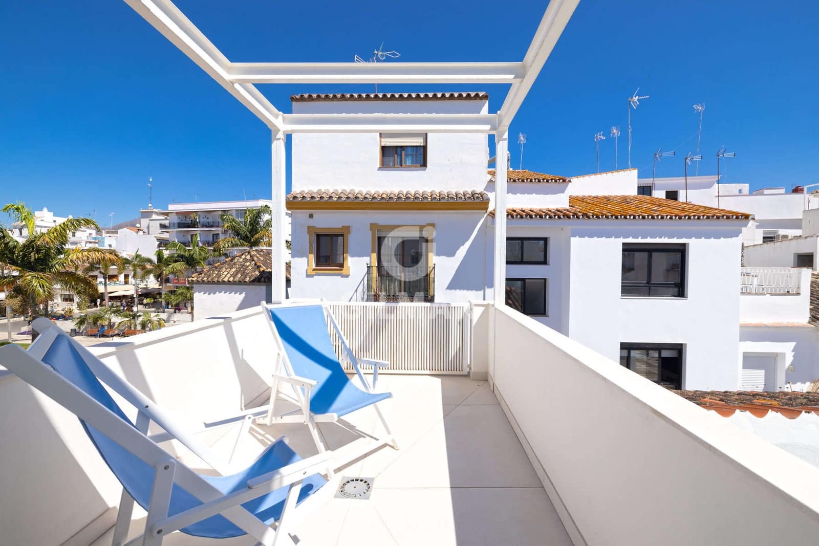 2 sovrum Radhus till salu i Estepona - 399 000 € (Ref: 9850528)