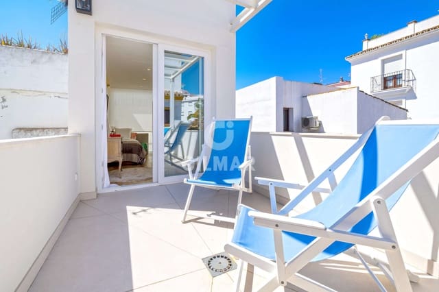 Adosado de 2 habitaciones en Centro, Estepona en venta - 399.000 € (Ref: 9850528)