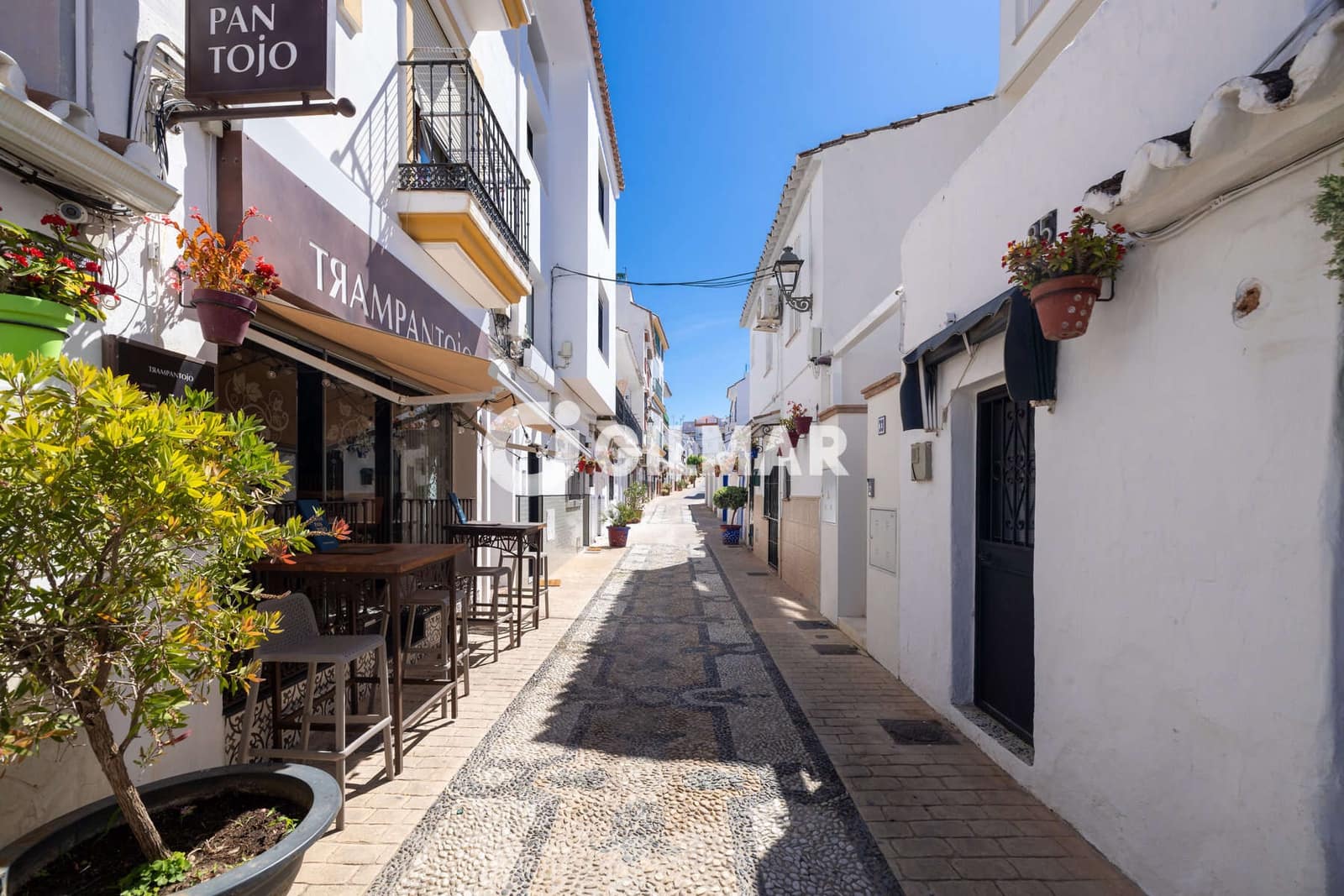 2 bedroom Terraced Villa for sale in Estepona - € 379,000 (Ref: 9850528)