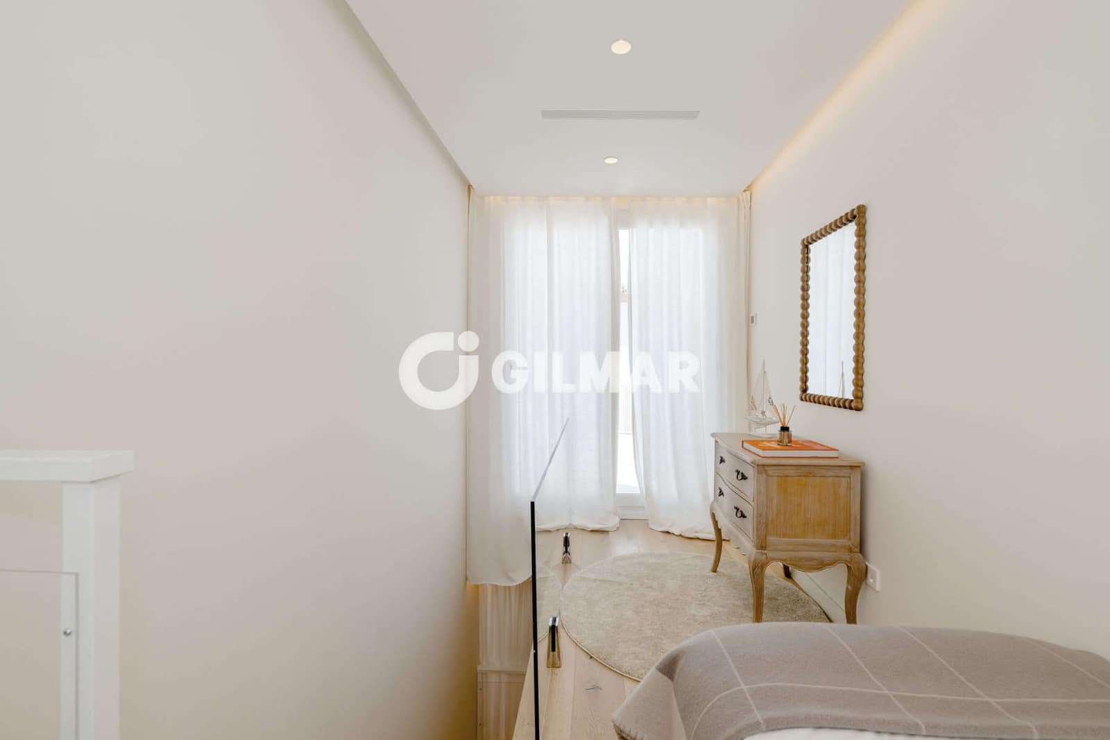 2 bedroom Terraced Villa for sale in Estepona - € 379,000 (Ref: 9850528)