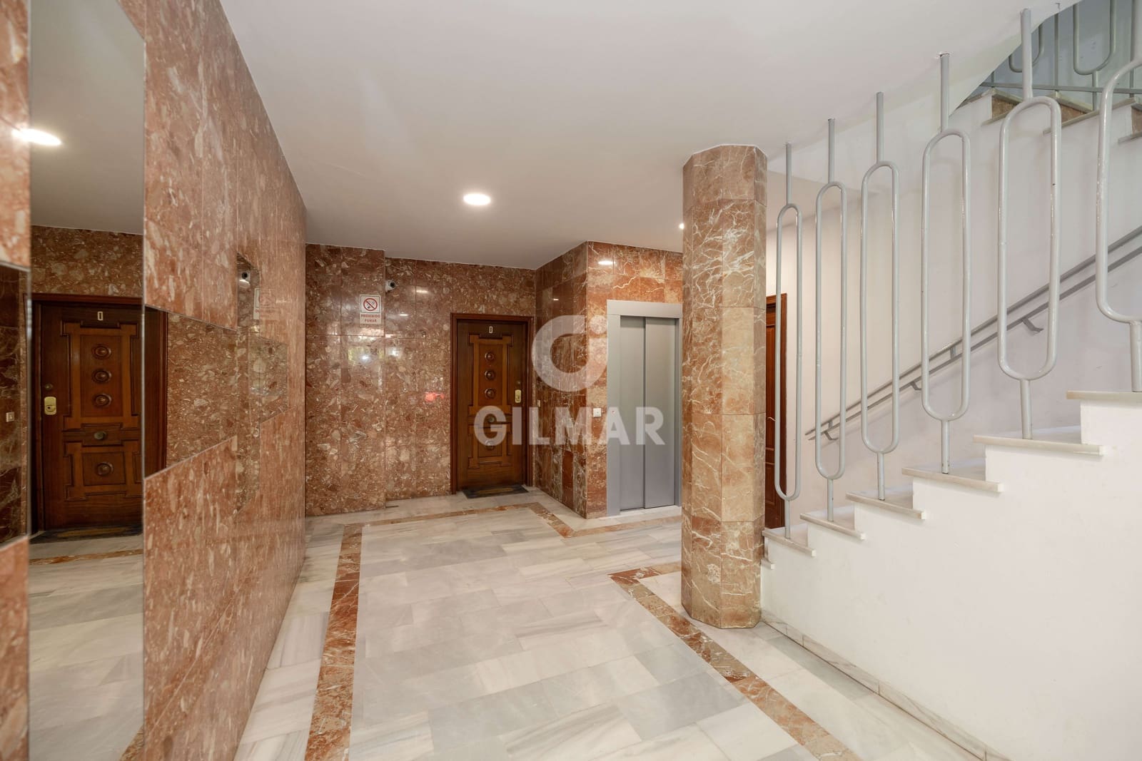 3 sypialnia Mieszkanie na sprzedaż w Marbella z basenem garażem - 640 000 € (Ref: 9850604)