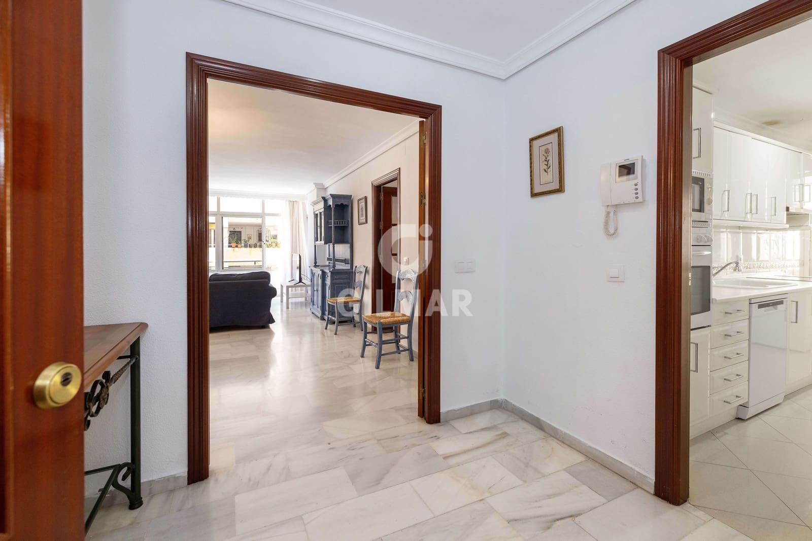 3 sypialnia Mieszkanie na sprzedaż w Marbella z basenem garażem - 640 000 € (Ref: 9850604)