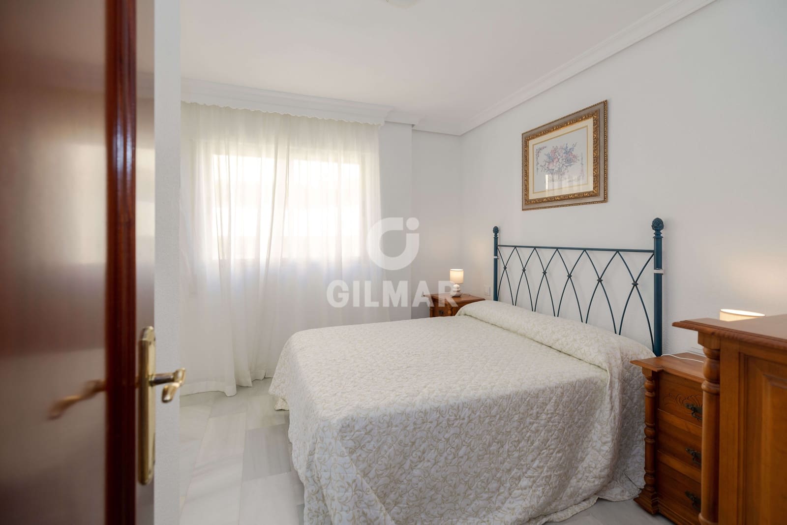 3 sypialnia Mieszkanie na sprzedaż w Marbella z basenem garażem - 640 000 € (Ref: 9850604)