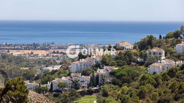 Byggetomt til salgs i El Madroñal, Benahavís - € 750 000 (Ref: 9853064)