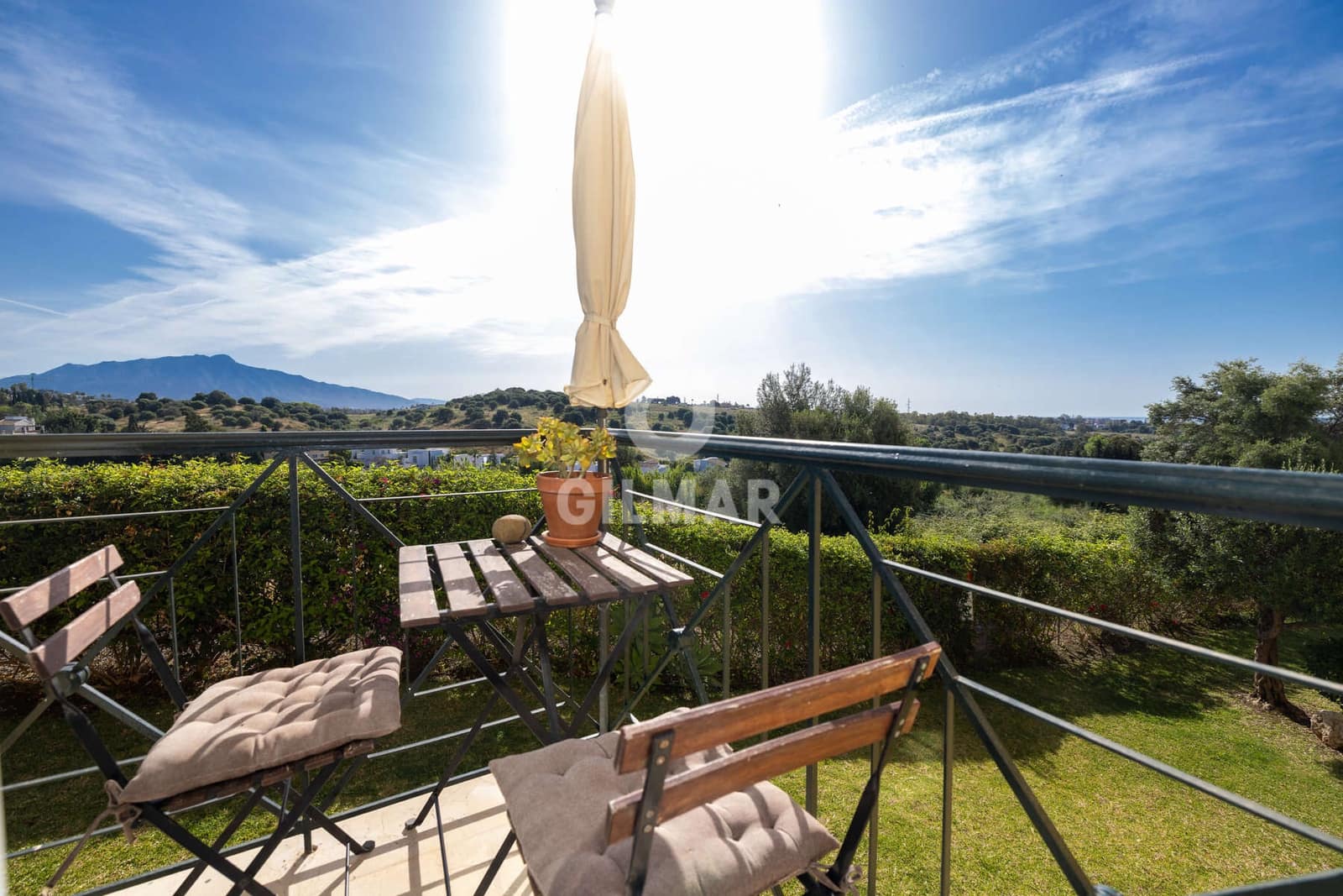 3 sovrum Lägenhet till salu i Bel-Air med pool - 450 000 € (Ref: 9854453)