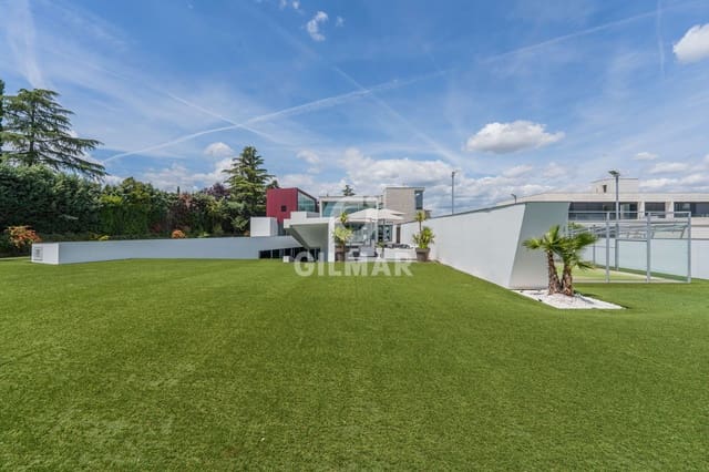 8 sypialnia Willa na sprzedaż w Colmenar Viejo z basenem garażem - 8 990 000 € (Ref: 9854454)