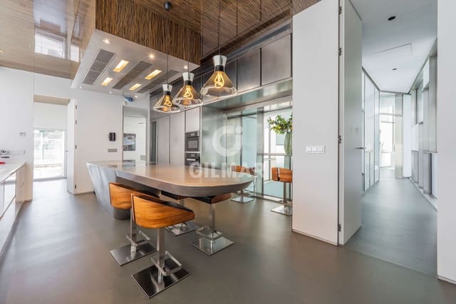 8 sovrum Villa till salu i San Sebastián de los Reyes med pool garage - 8 990 000 € (Ref: 9854454)