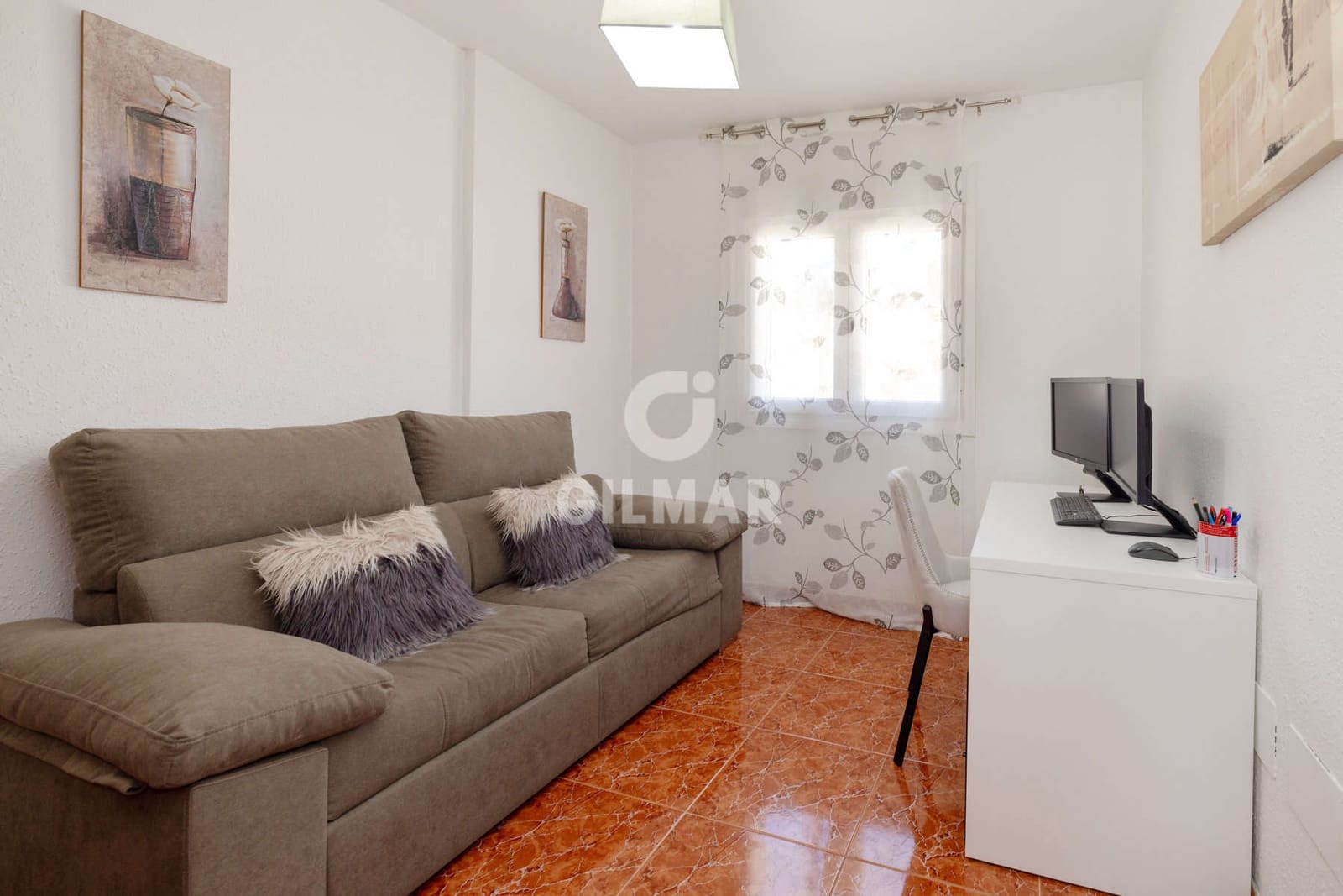 3 sovrum Radhus till salu i Estepona med garage - 567 000 € (Ref: 9855944)